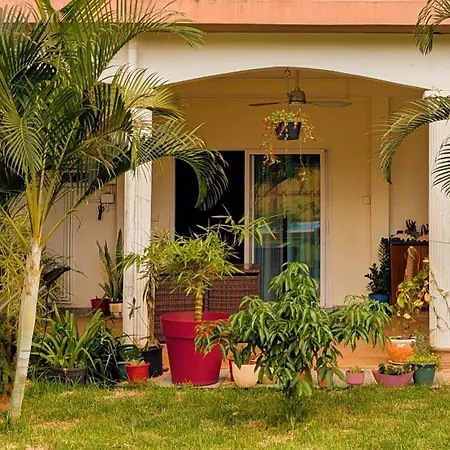 Maison Des Sables - Turquoise Port Louis Exterior photo